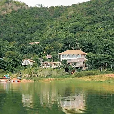 Le La Lake Resort And Spa